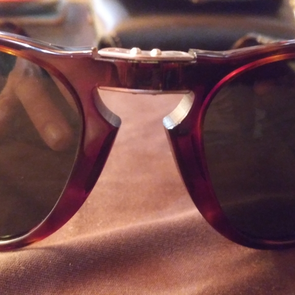 Designer sunglasses - Picture 4 of 9